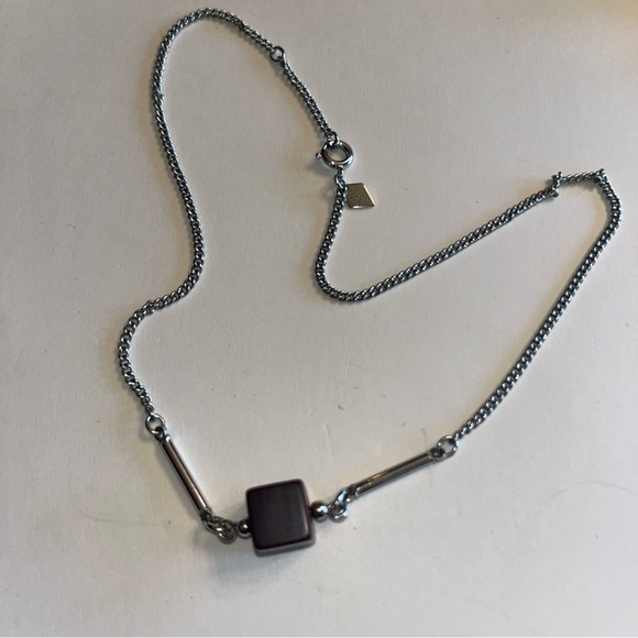 Vintage Sarah Coventry Trendsetter Necklace ~ Wood Cube~ Silver Chain - Picture 3 of 10